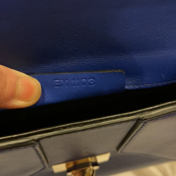 Givenchy purse. Beautiful and looks brand new. - Picture 4 of 4